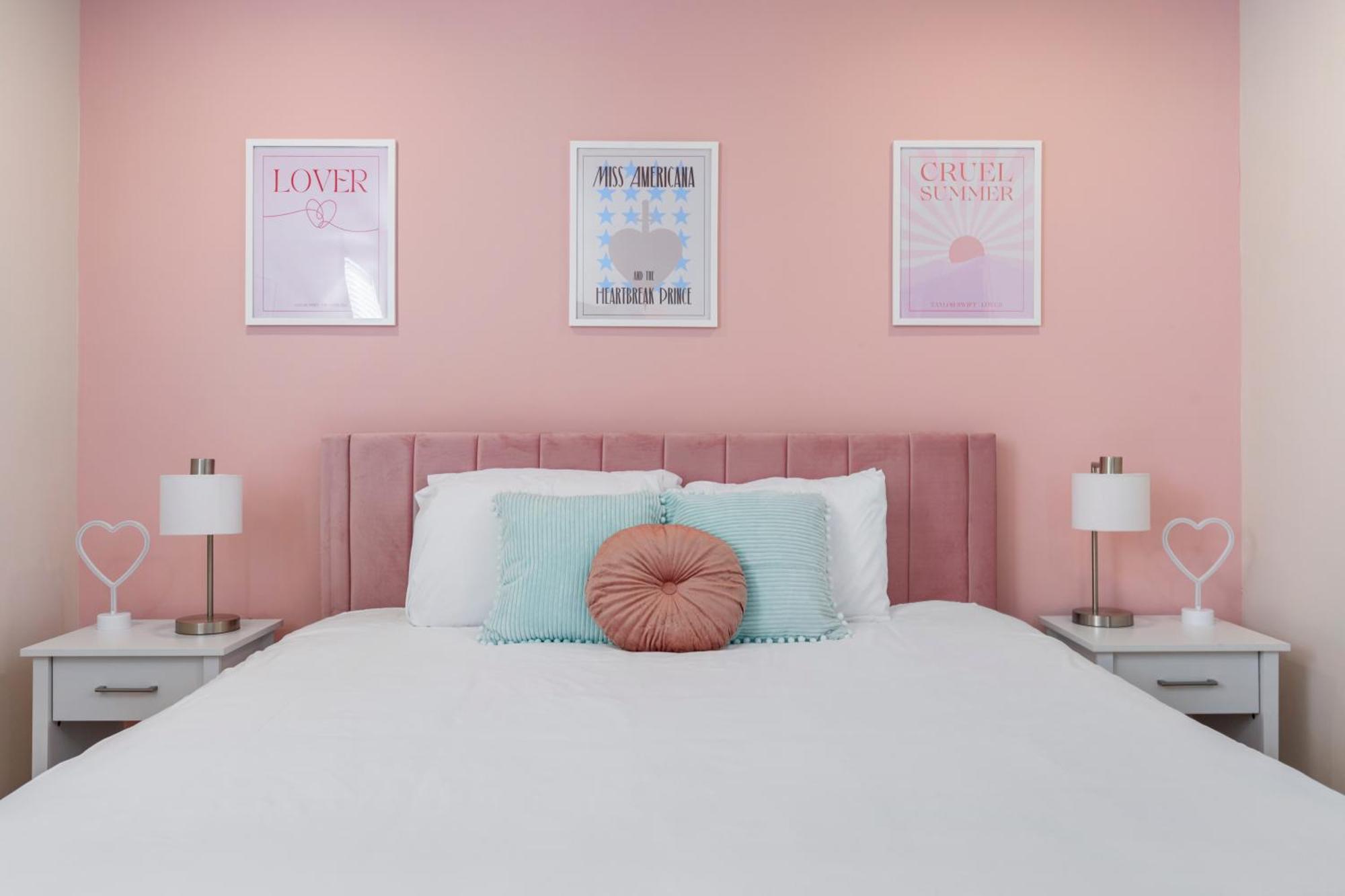 Taylor Swift Eras Inspired Home-10 Min To Broadway ナッシュビル エクステリア 写真