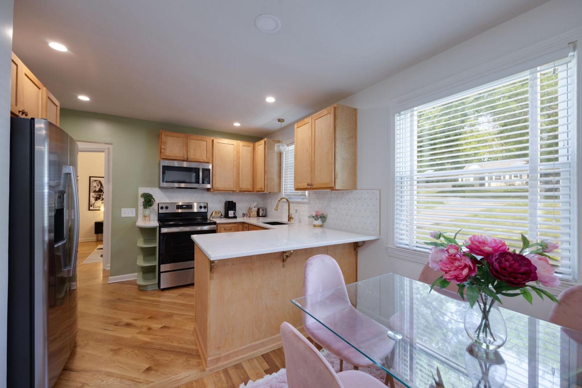 Taylor Swift Eras Inspired Home-10 Min To Broadway ナッシュビル エクステリア 写真